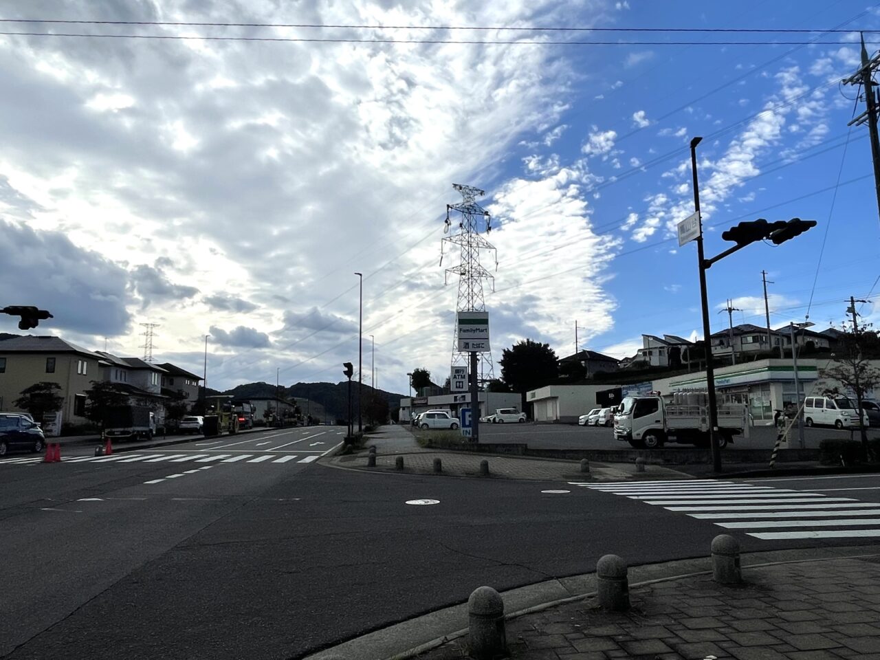 中和幹線沿いにあるファミリーマート香芝高山台店