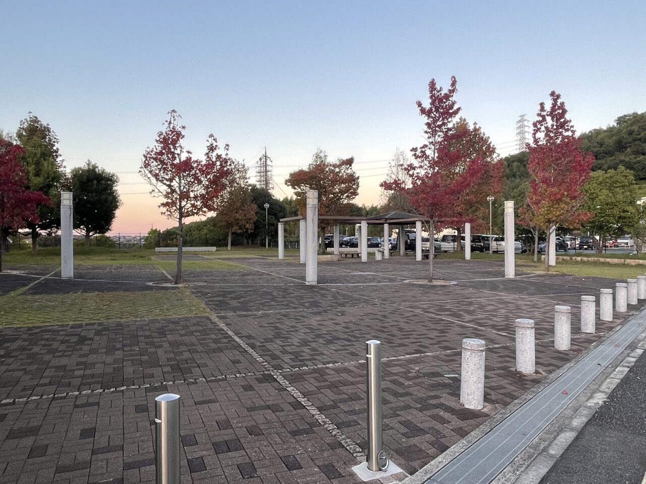 学研奈良登美ヶ丘駅前公園の外観