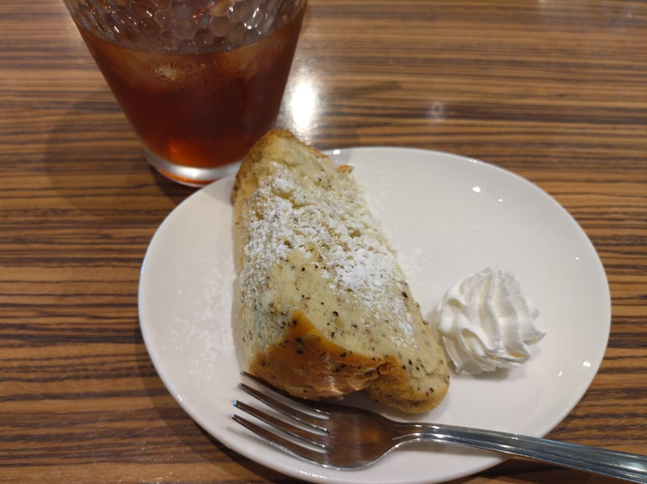 カフェモンステラのシフォンケーキ