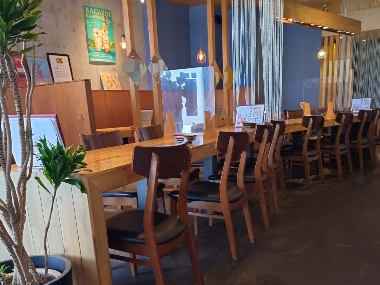 にぎわい酒場 葛菜　店内