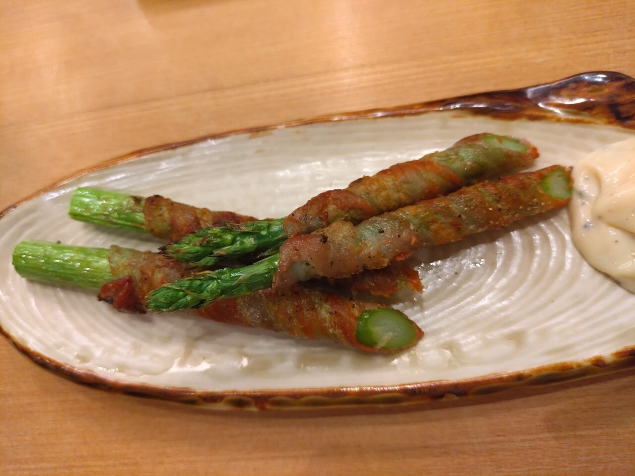 寿司と炉端 あっぱれ　アスパラ豚巻き