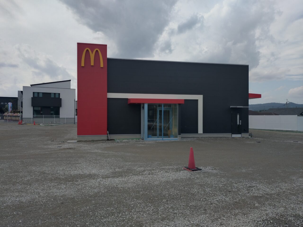 マクドナルド上牧店