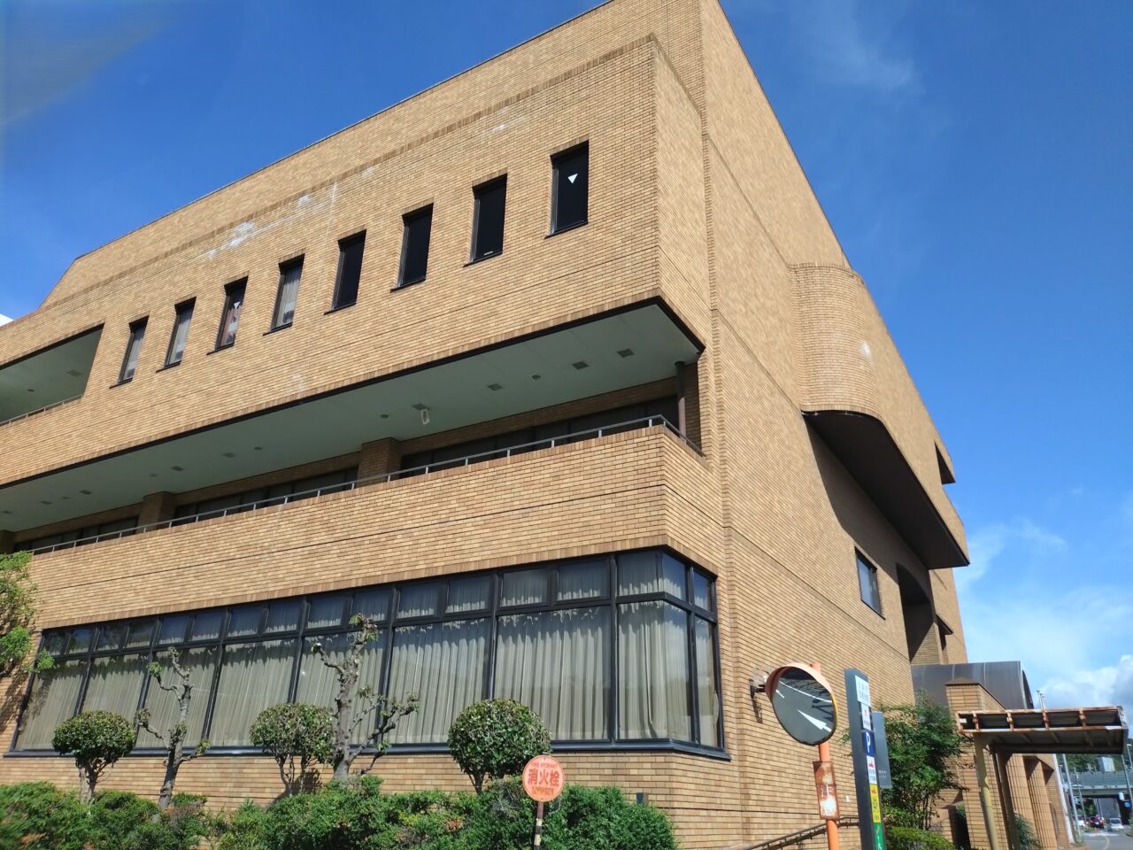 生駒市図書館（本館）