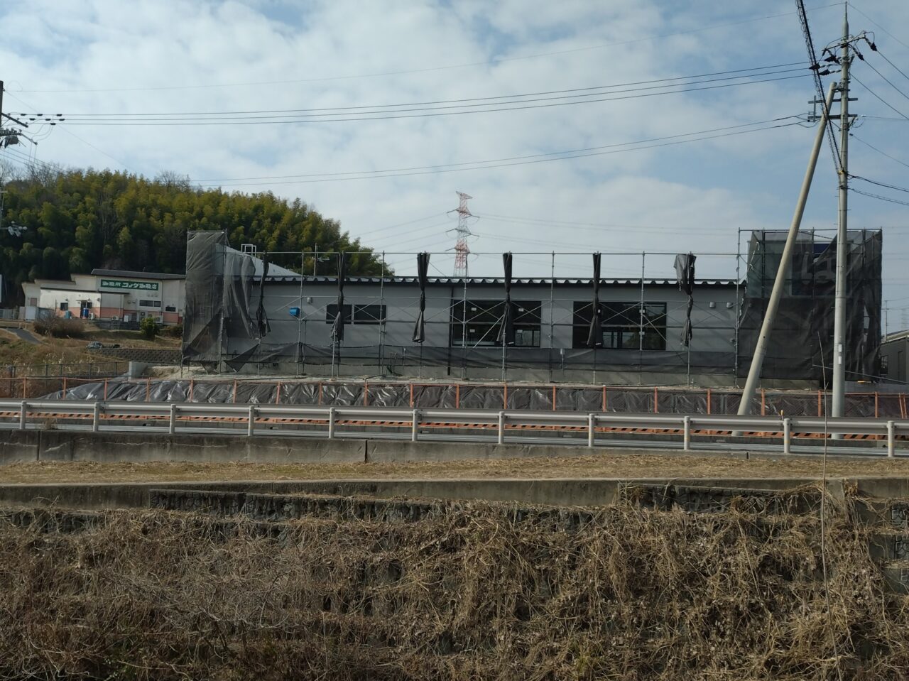 はま寿司建設中