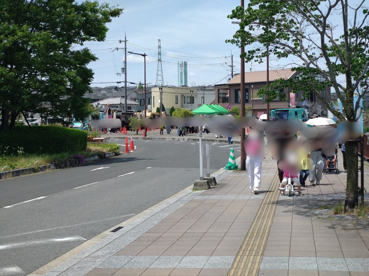 二上エキマエマルシェ