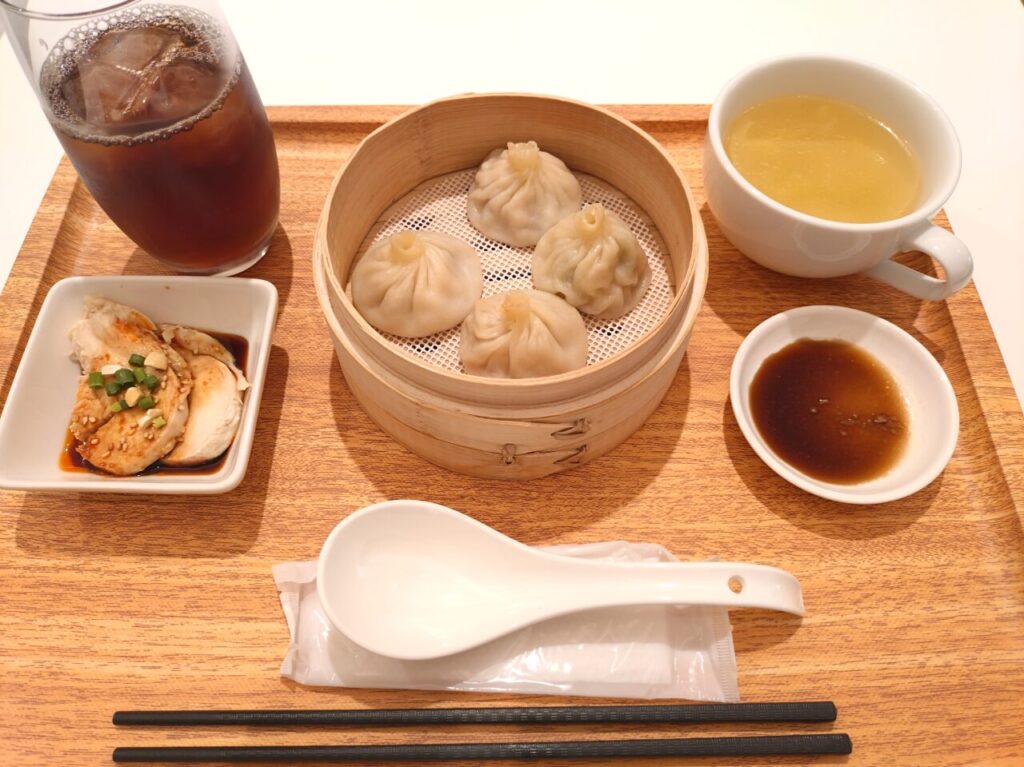 小籠包本舗