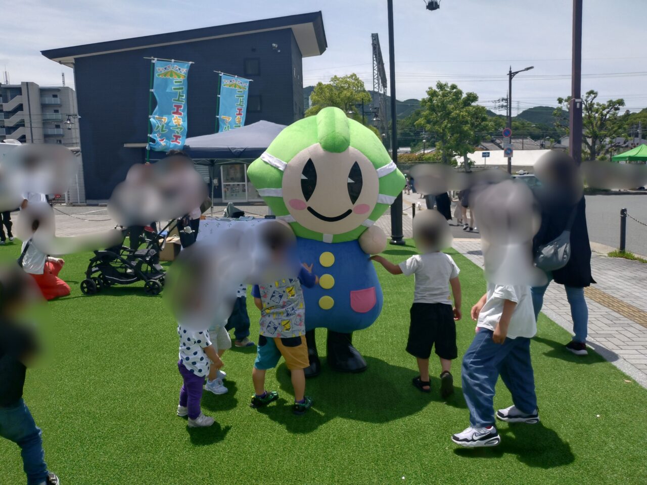 二上エキマエマルシェ