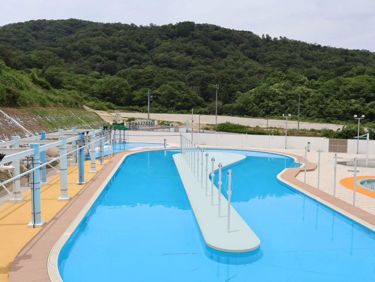 香芝市スポーツ公園プール