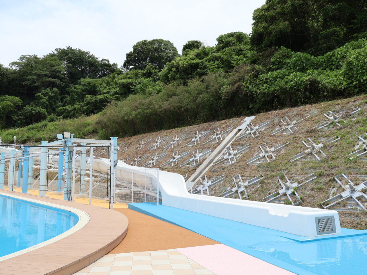 香芝市スポーツ公園プール